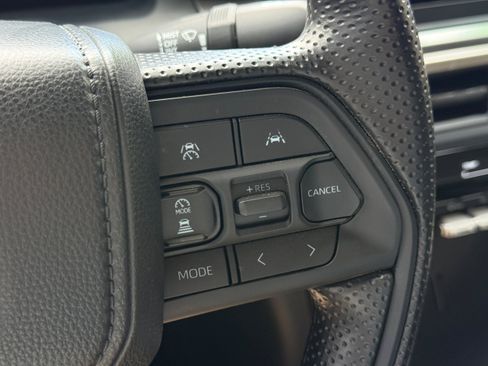 Used 2026 Toyota Tacoma SR5 AWD/4WD image 14