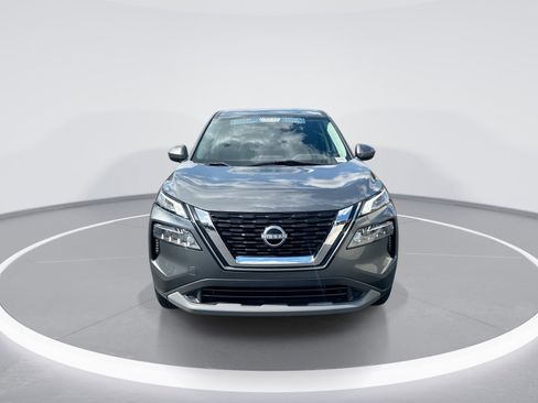 Used 2023 Nissan Rogue SV FWD image 3