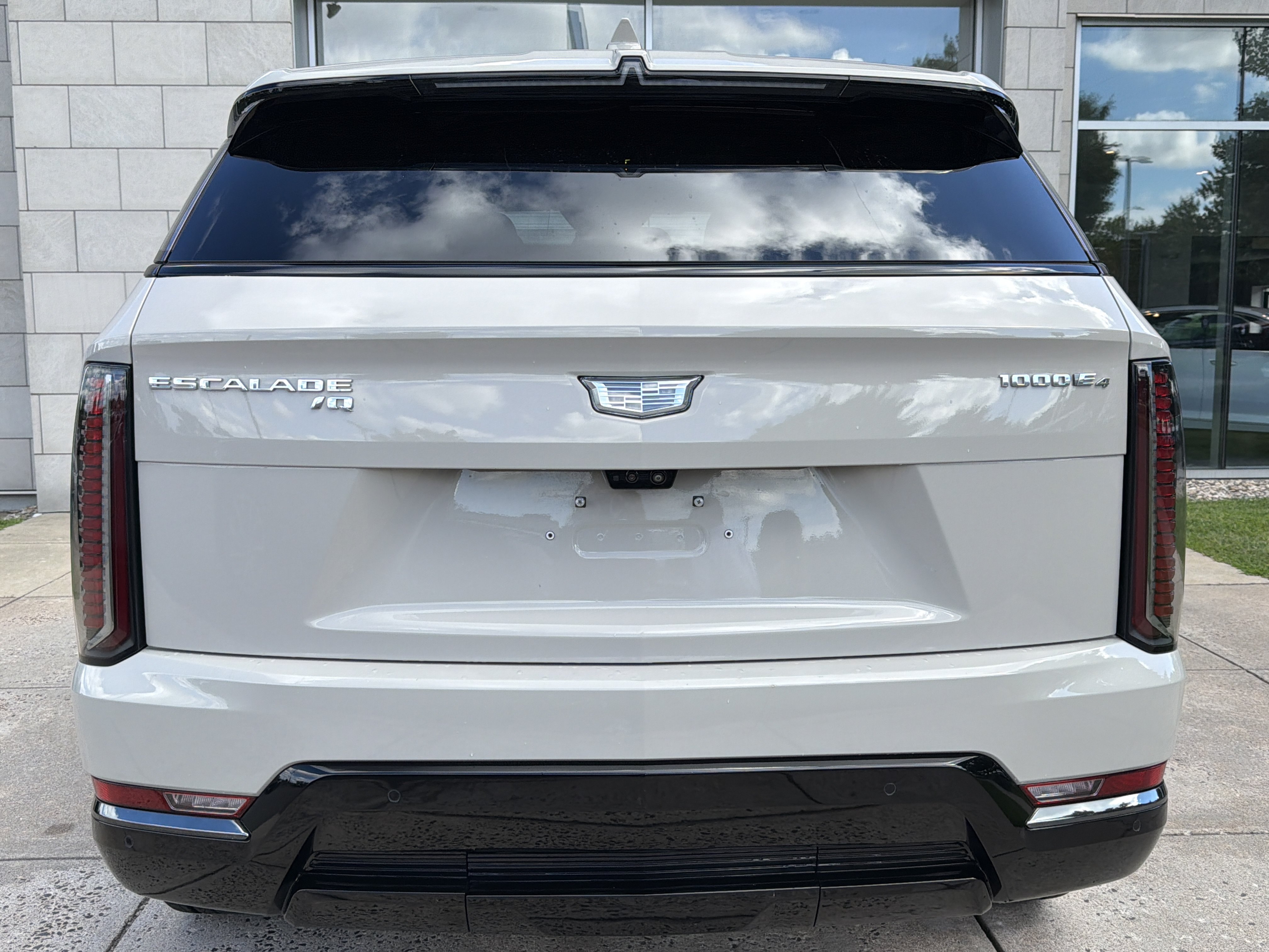 Used 2026 Cadillac Escalade IQ Sport 2 AWD/4WD image 7