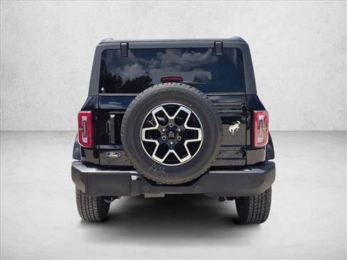New 2026 Ford Bronco Outer Banks AWD/4WD image 9