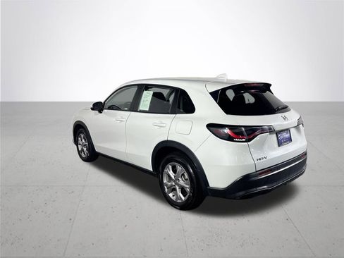 Certified 2023 Honda HR-V LX image 9