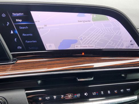 Certified 2023 Cadillac Escalade ESV Premium Luxury AWD/4WD image 7