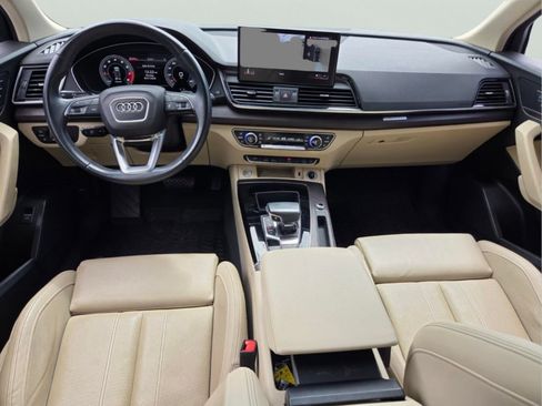 Used 2021 Audi Q5 2.0T Premium Plus w/ Premium Plus Package AWD/4WD image 13