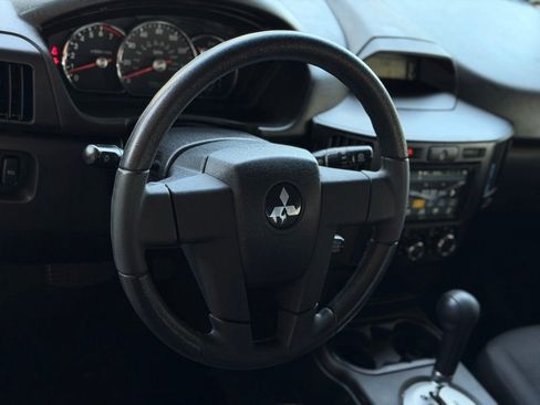 Used 2011 Mitsubishi Endeavor LS AWD/4WD image 28