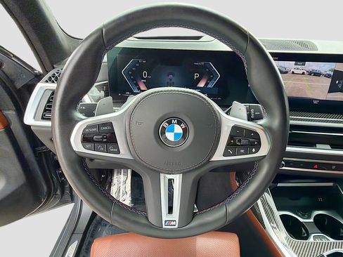 Certified 2023 BMW X7 M60i w/ Executive Package image 40