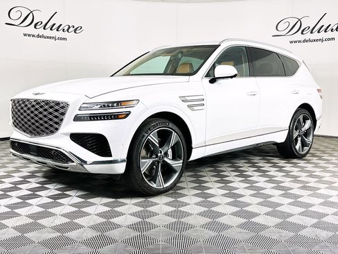 Used 2025 Genesis GV80 3.5T Prestige image 3