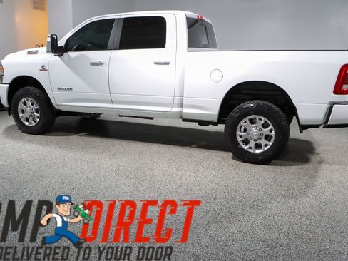 Used 2024 RAM 2500 Laramie AWD/4WD image 10
