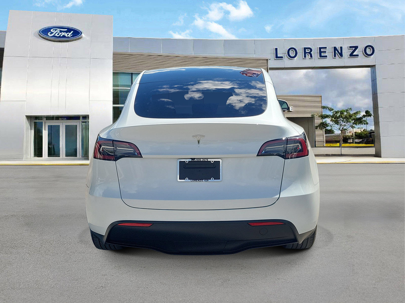 Used 2024 Tesla Model Y Long Range RWD image 6