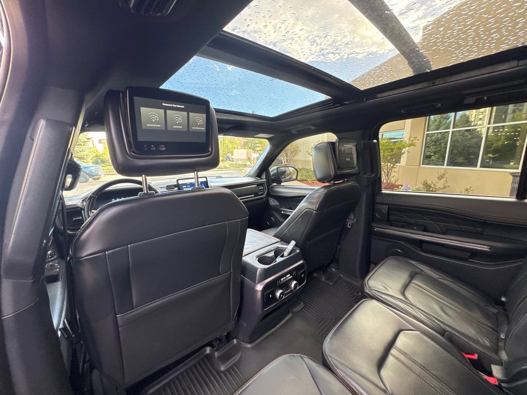 Used 2022 Ford Expedition Max Platinum AWD/4WD image 31
