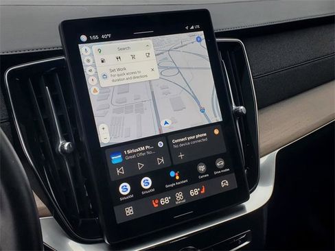 Certified 2025 Volvo XC90 B6 Plus image 22