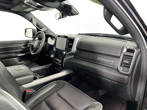 Used 2025 RAM 1500 Laramie w/ Sport Appearance Package AWD/4WD image 30