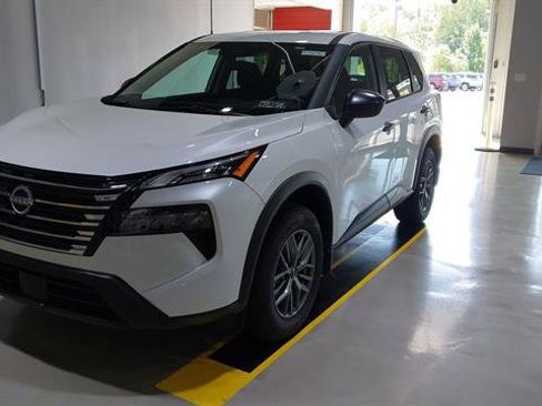 Certified 2025 Nissan Rogue S AWD/4WD image 18