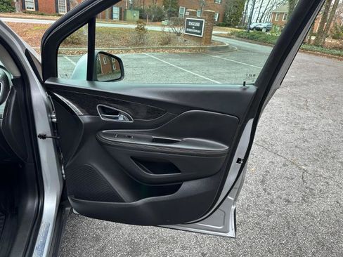 Used 2015 Buick Encore FWD image 38