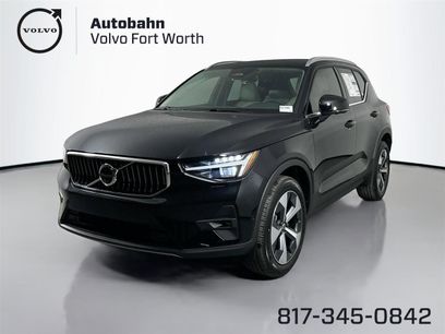 New 2025 Volvo XC40 B5 Plus w/ Protection Package Premier