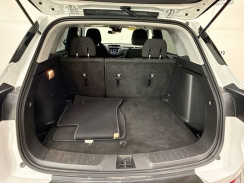 Used 2022 Chevrolet TrailBlazer LT w/ LPO, Blackout Package FWD image 24
