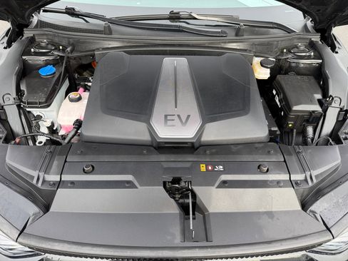 Used 2024 Kia EV6 Wind w/ Wind Technology Package image 20