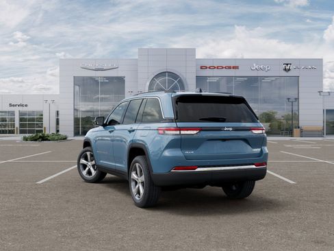 New 2026 Jeep Grand Cherokee Limited AWD/4WD image 3