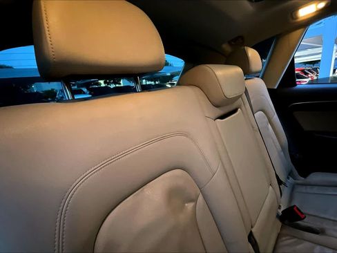 Used 2017 Audi Q5 2.0T Premium Plus w/ Premium Plus Package AWD/4WD image 18