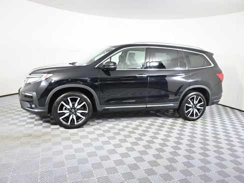 Used 2021 Honda Pilot Touring image 2