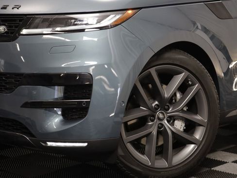 Certified 2025 Land Rover Range Rover Sport SE AWD/4WD image 3
