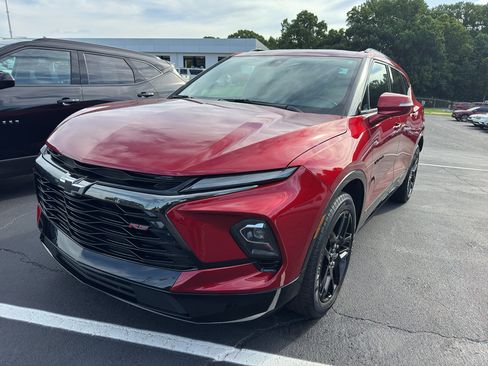 Used 2024 Chevrolet Blazer RS FWD image 1