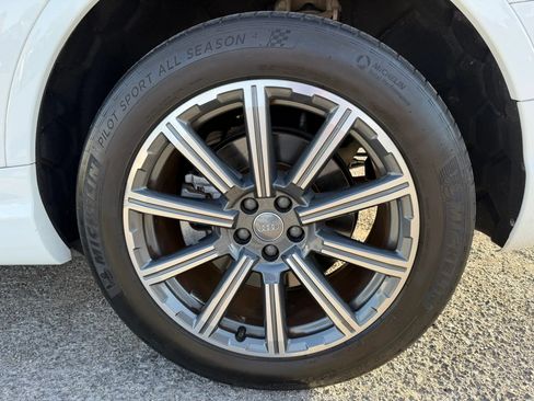 Used 2017 Audi Q7 3.0T Premium Plus AWD/4WD image 8
