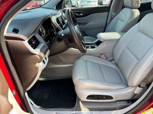 Used 2017 GMC Acadia SLT AWD/4WD image 17