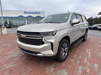 Used 2022 Chevrolet Suburban LT video 1