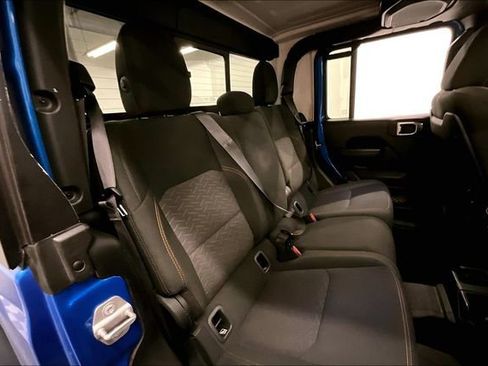 Used 2021 Jeep Gladiator Mojave w/ Cold Weather Group AWD/4WD image 26