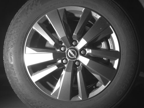 Used 2025 Nissan Pathfinder SV FWD image 13