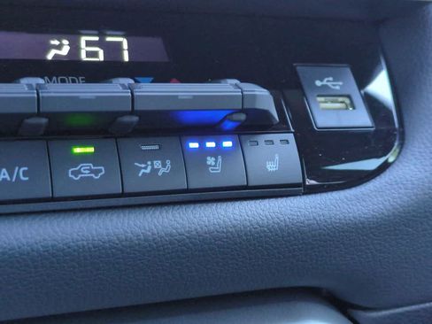 Certified 2026 Toyota Tundra Limited AWD/4WD image 21