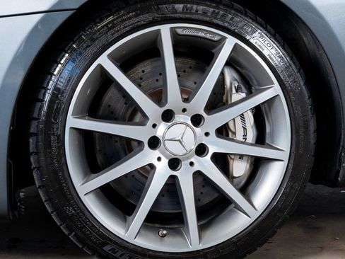 Used 2017 Mercedes-Benz SLC 43 AMG w/ Premium 3 Package image 22