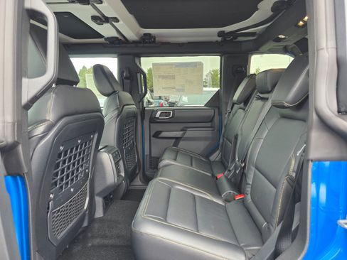 New 2025 Ford Bronco Badlands AWD/4WD image 18