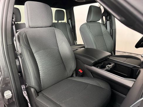 New 2026 RAM 3500 Big Horn AWD/4WD image 24