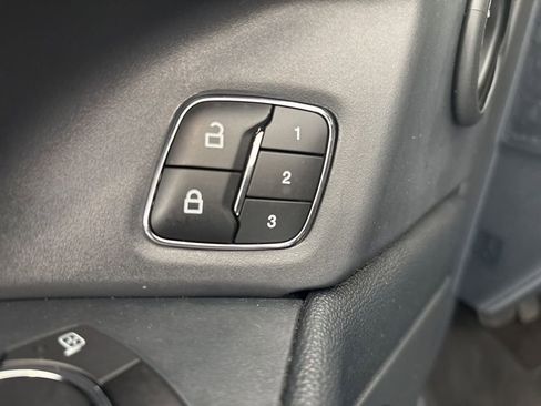 Used 2022 Ford Expedition Max Limited image 37