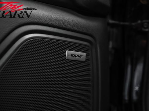 Used 2020 Porsche Macan Turbo image 21