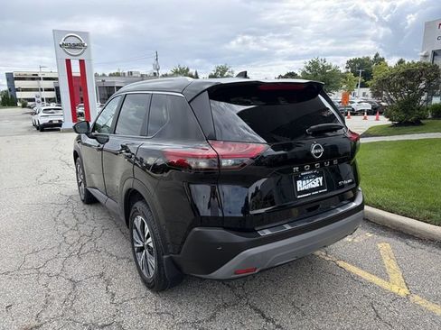 Certified 2023 Nissan Rogue SV w/ SV Premium B Package AWD/4WD image 6
