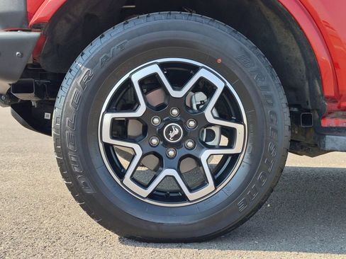 Used 2023 Ford Bronco Outer Banks AWD/4WD image 25