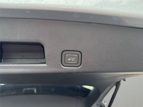 Used 2026 GMC Acadia Elevation w/ Black Edition FWD image 35