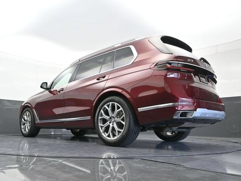 Used 2026 BMW X7 xDrive40i AWD/4WD image 28