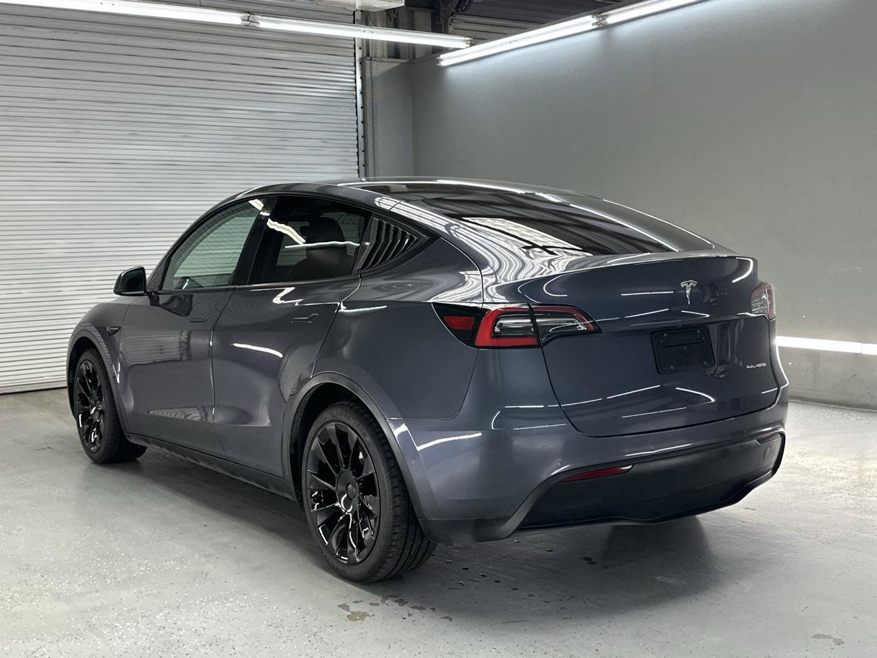 Used 2021 Tesla Model Y Long Range AWD/4WD image 7