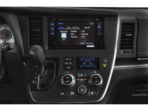 Used 2015 Toyota Sienna SE Premium w/ Four Season Floor Mat Package FWD image 10