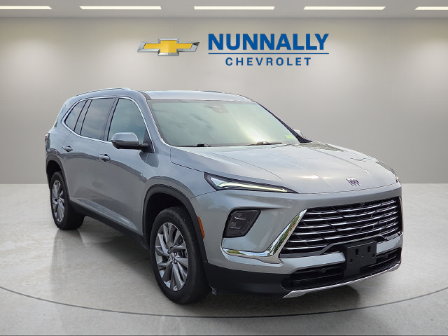Used 2025 Buick Enclave Preferred FWD image 7
