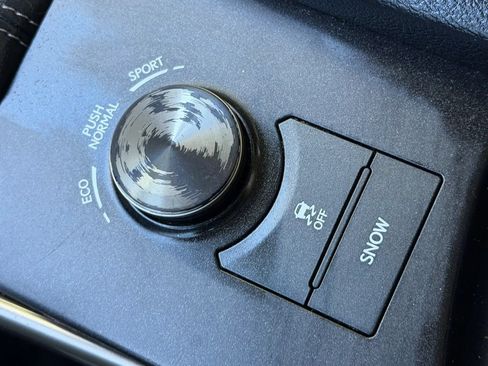 Used 2015 Lexus IS 250 RWD image 19