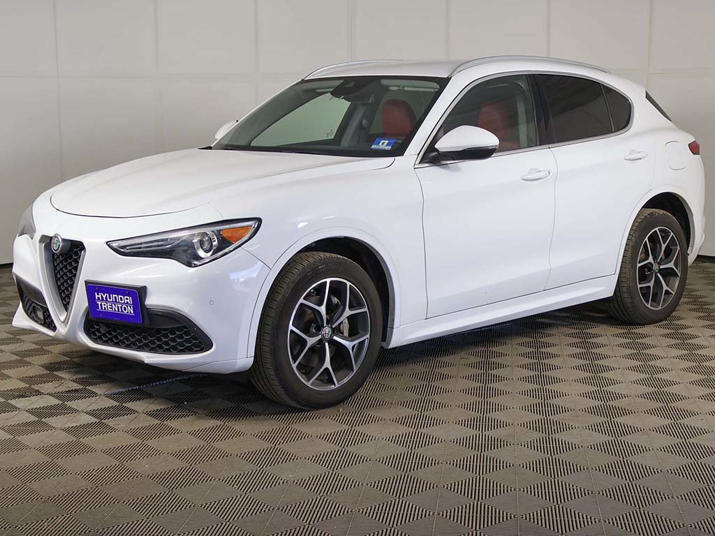 Used 2020 Alfa Romeo Stelvio Ti AWD/4WD image 5