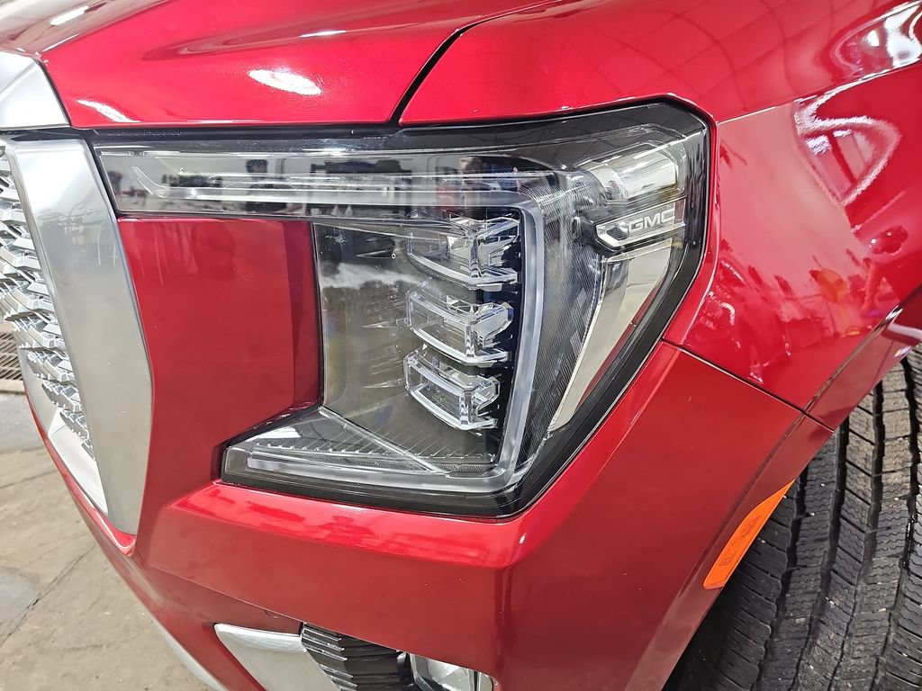 Certified 2023 GMC Yukon Denali AWD/4WD image 39