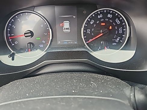 Used 2019 Toyota RAV4 XLE w/ Convenience Package image 5