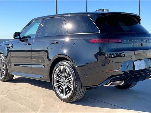 New 2025 Land Rover Range Rover Sport Dynamic SE image 3