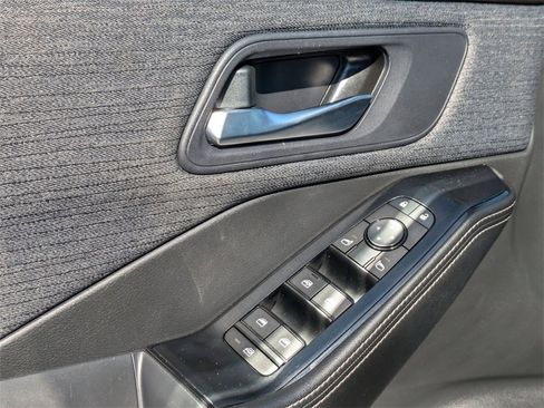 Used 2023 Nissan Rogue SV image 13