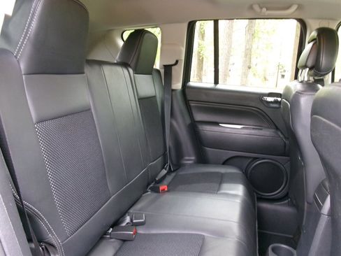 Used 2014 Jeep Compass Latitude w/ Sun/Sound Group image 26